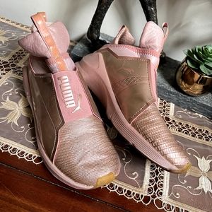 Puma Rose Gold Sneakers Size 6 Gym Sport Shoes Pink